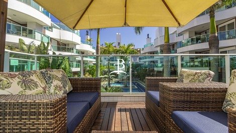 ¡Apartamento en el centro de Praia de Bombinhas! Complejo con piscina climatizada!