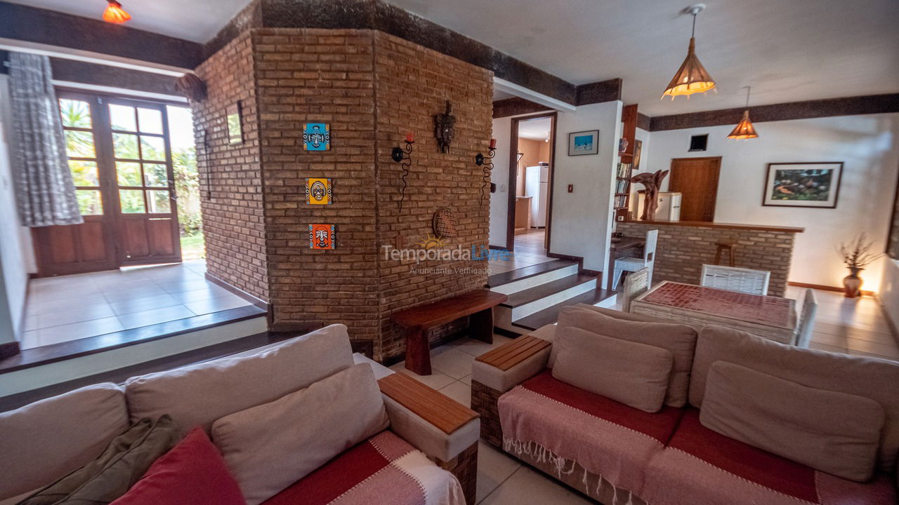 Casa para aluguel de temporada em Camaçari (Barra do Jacuípe)