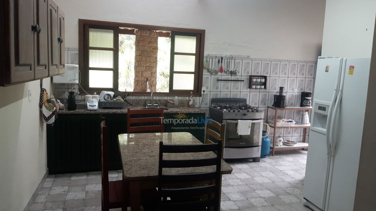 Casa para aluguel de temporada em Caraguatatuba (Sumare)