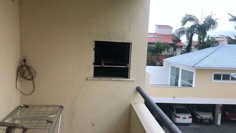Apartamento 100m da praia dos ingleses - até 8 pessoas