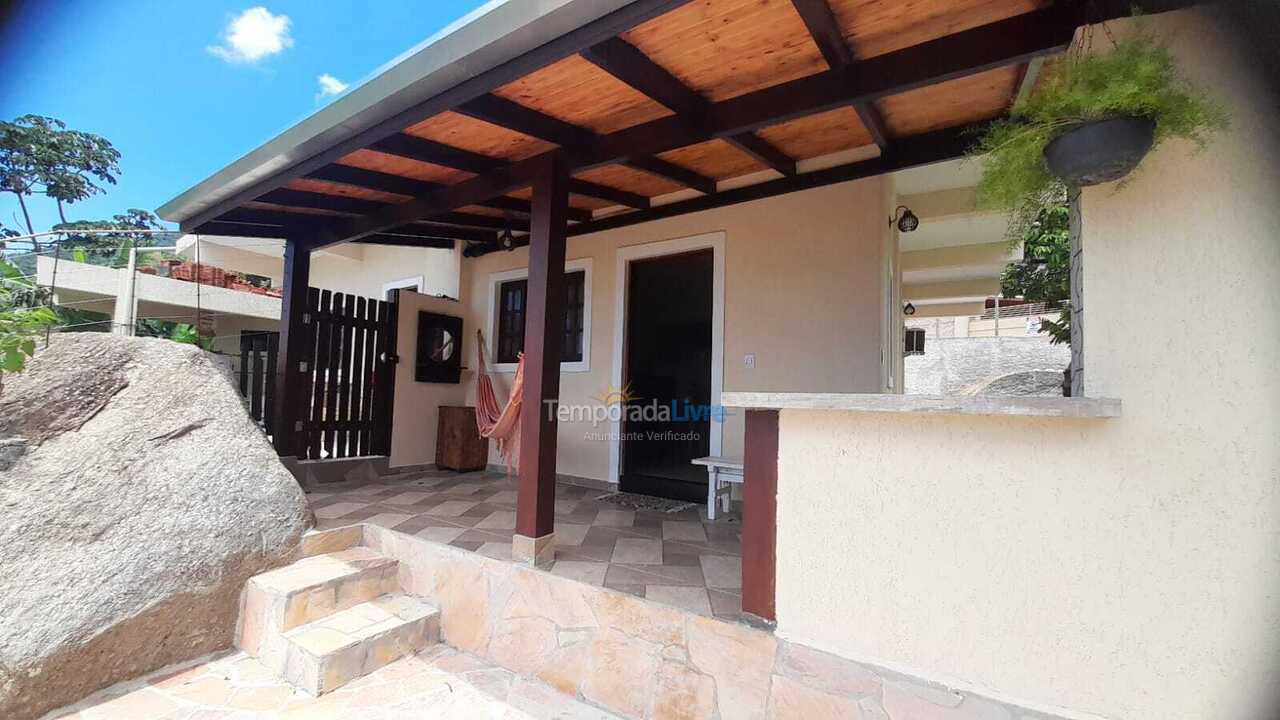Casa para alquiler de vacaciones em Ilhabela (Centro Vila)