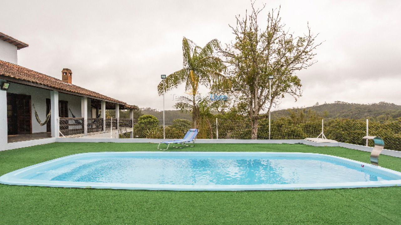 Granja para alquiler de vacaciones em Mogi das Cruzes (Biritiba Ussu)