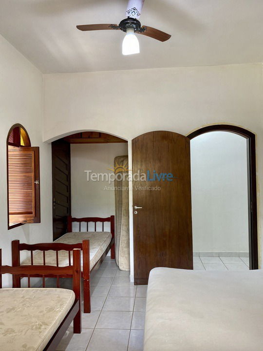 Casa para aluguel de temporada em Ubatuba (Maranduba)