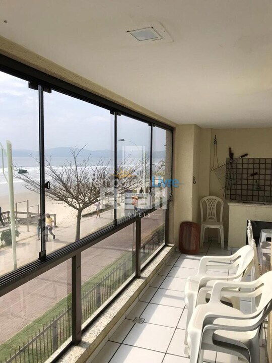 Apartment for vacation rental in Itapema (Meia Praia)