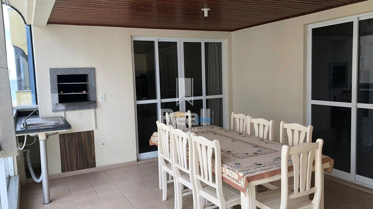 Apartment for vacation rental in Itapema (Meia Praia)