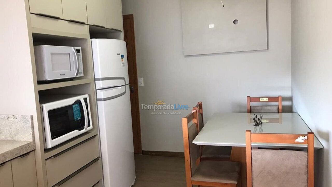 Apartamento para aluguel de temporada em Bombinhas (Canto Grande)