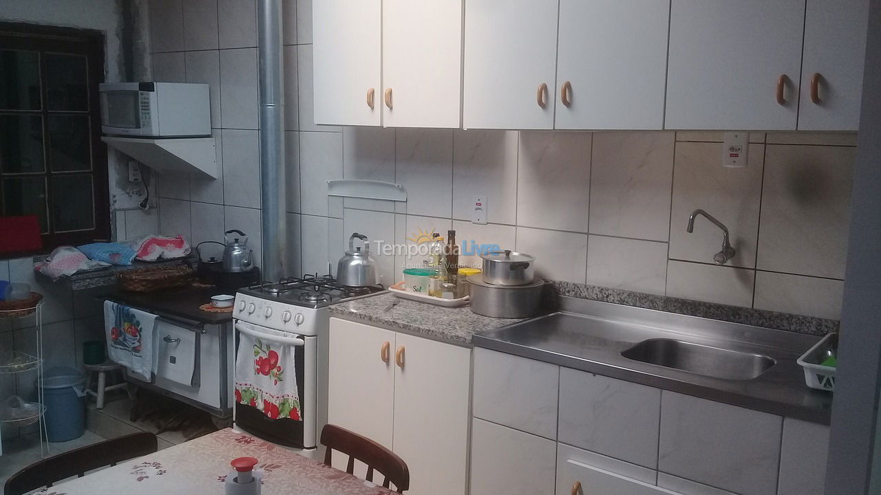 Casa para alquiler de vacaciones em Balneário Pinhal (Balpinhal Rs Litoral Norte Rs Brasil)