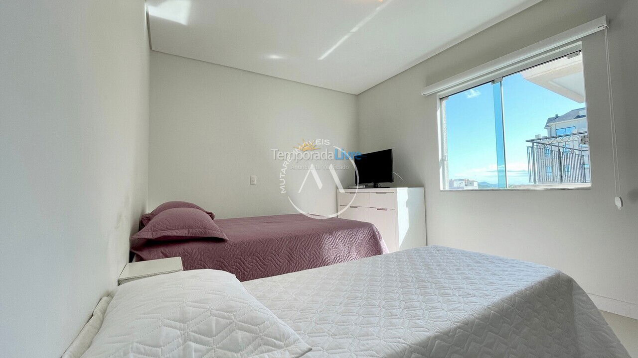 Apartment for vacation rental in Bombinhas (Canto Grande)
