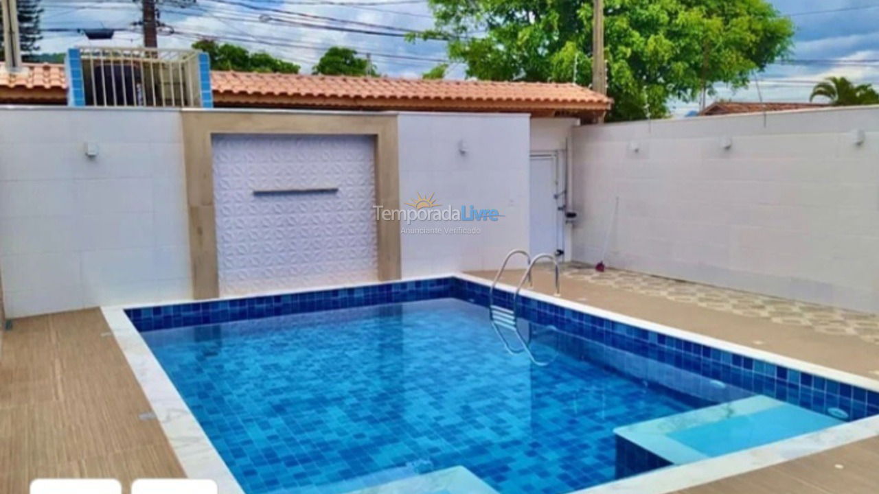 Casa para aluguel de temporada em Itanhaém (Balneario Jequetiba)