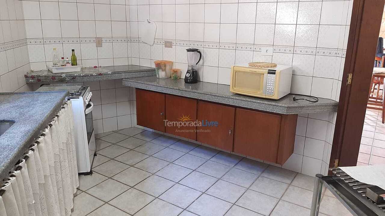 House for vacation rental in Ubatuba (Parque Vivamar)