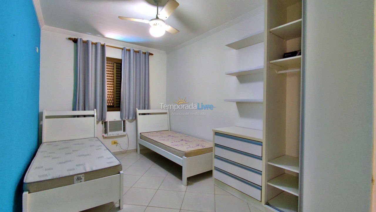 Apartment for vacation rental in Guarujá (Enseada)