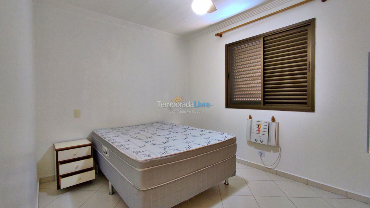 Apartment for vacation rental in Guarujá (Enseada)