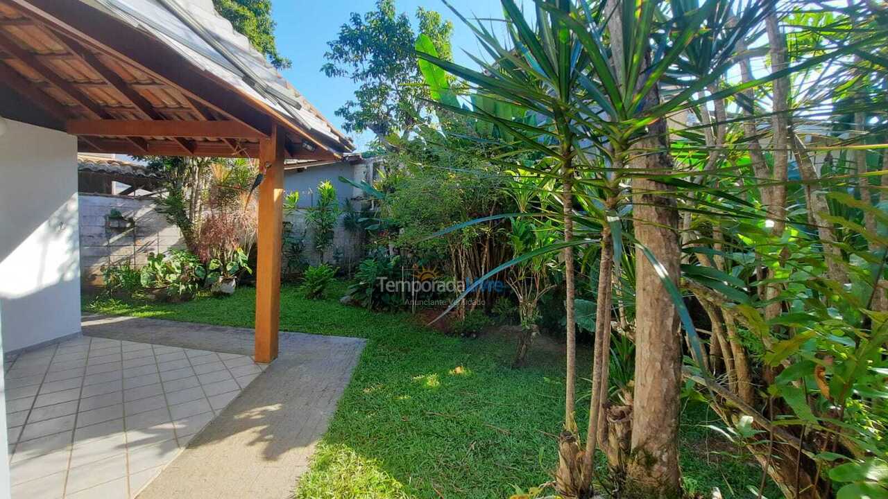 House for vacation rental in Ubatuba (Parque Vivamar)