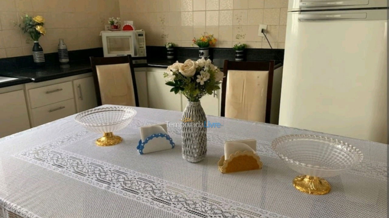 Apartamento para alquiler de vacaciones em Praia Grande (Vila Tupy)