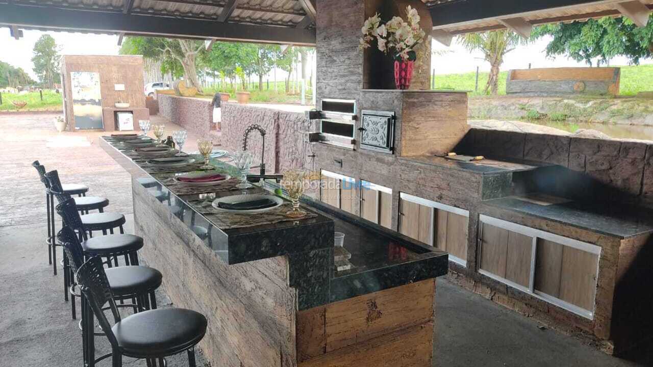 Granja para alquiler de vacaciones em Caldas Novas (Zona Rural Caldas Novas)