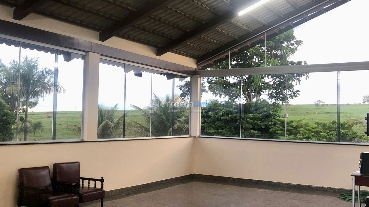 Granja para alquiler de vacaciones em Caldas Novas (Zona Rural Caldas Novas)