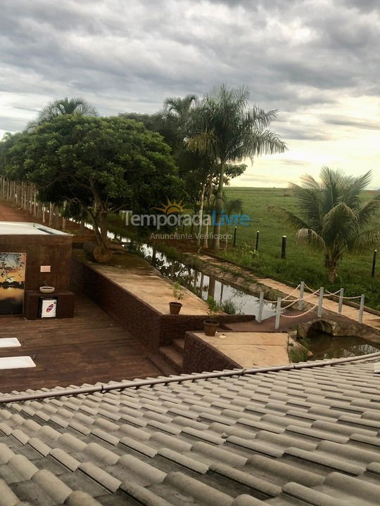 Granja para alquiler de vacaciones em Caldas Novas (Zona Rural Caldas Novas)