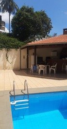 Casa com piscina em Londrina