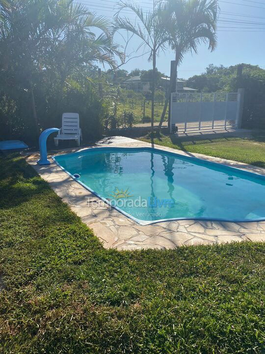 Casa para alquiler de vacaciones em Imbituba (Praia do Rosa)