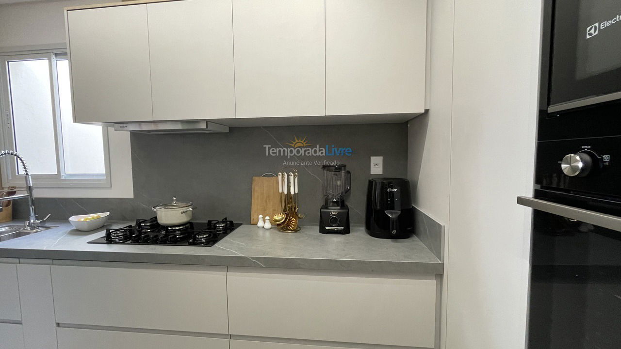 Apartamento para aluguel de temporada em Florianopolis (Praia dos Ingleses)