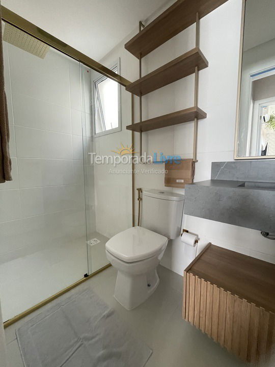Apartamento para aluguel de temporada em Florianopolis (Praia dos Ingleses)