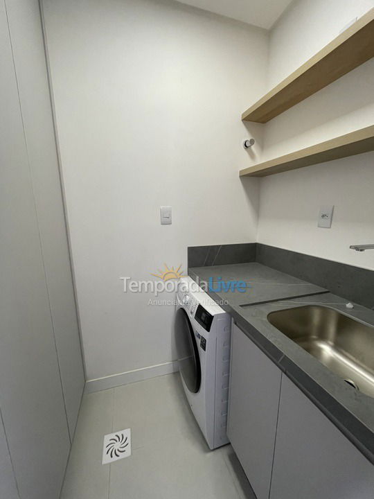 Apartamento para aluguel de temporada em Florianopolis (Praia dos Ingleses)