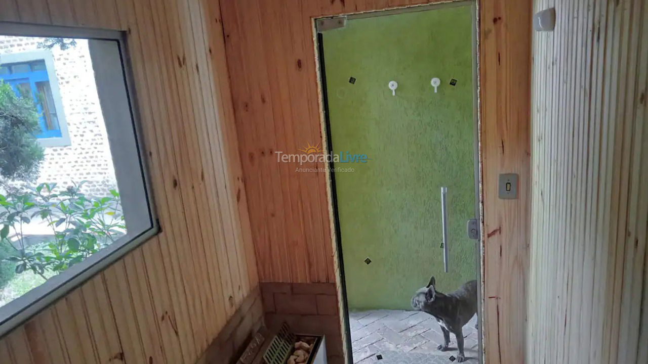 Casa para aluguel de temporada em Mairiporã (Lago do Imperador)