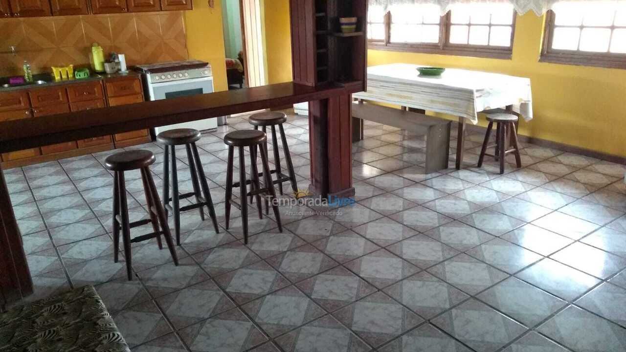 Casa para alquiler de vacaciones em Cabo Frio (Peró)