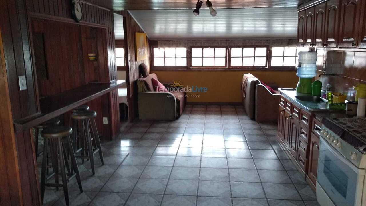 Casa para alquiler de vacaciones em Cabo Frio (Peró)
