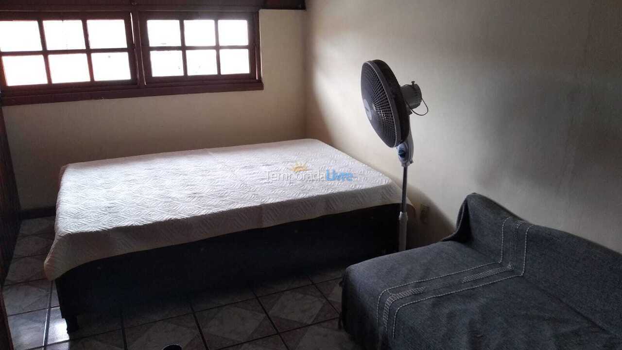 Casa para alquiler de vacaciones em Cabo Frio (Peró)