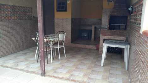Casa de 3 dormitorios - Cabo Frio/Peró - Carnival - 400 metros de la playa - Hasta 16 personas.