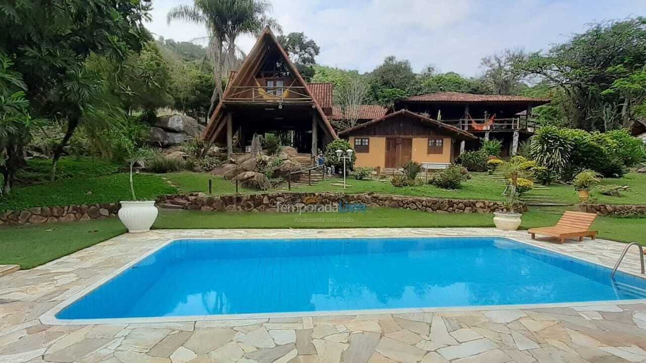 Ranch for vacation rental in Leopoldina (Palmeiras Zona Rural de Leopoldina)