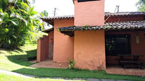 House with 3 suites with air condominium 150mts Camburizinho Camburi Beach