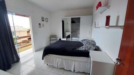 Apartamento de 1 dormitorio con vistas al mar en Santinho