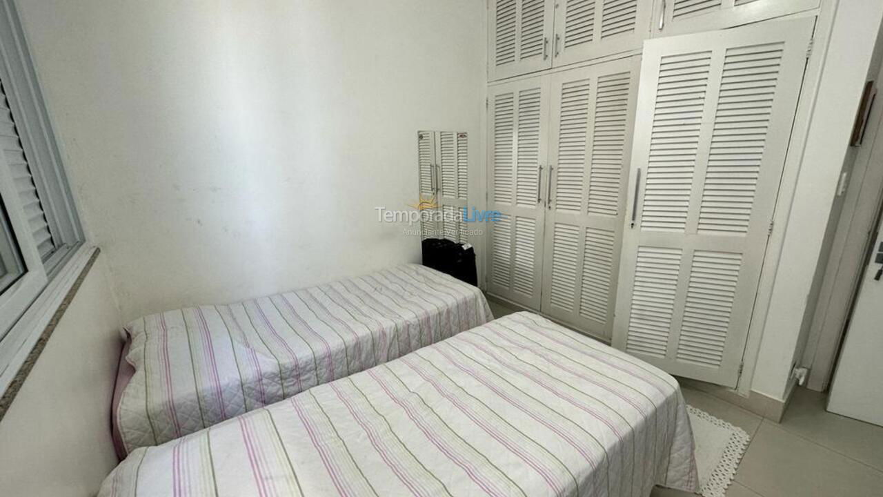 Apartment for vacation rental in Guarujá (Pitangueiras)