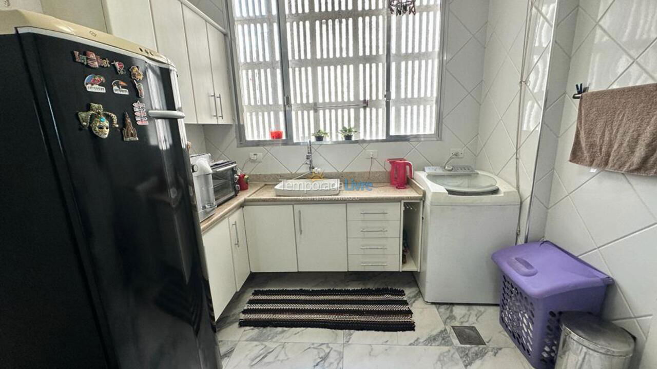 Apartamento para aluguel de temporada em Guarujá (Pitangueiras)