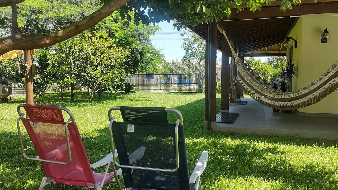 Casa para aluguel de temporada em Imbituba (Praia do Rosa)