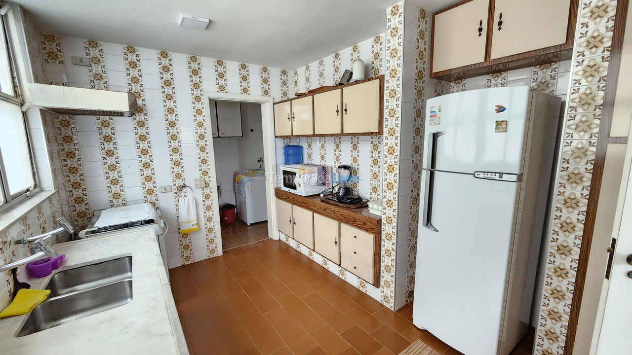 Apartamento para aluguel de temporada em Guarujá (Pitangueiras)