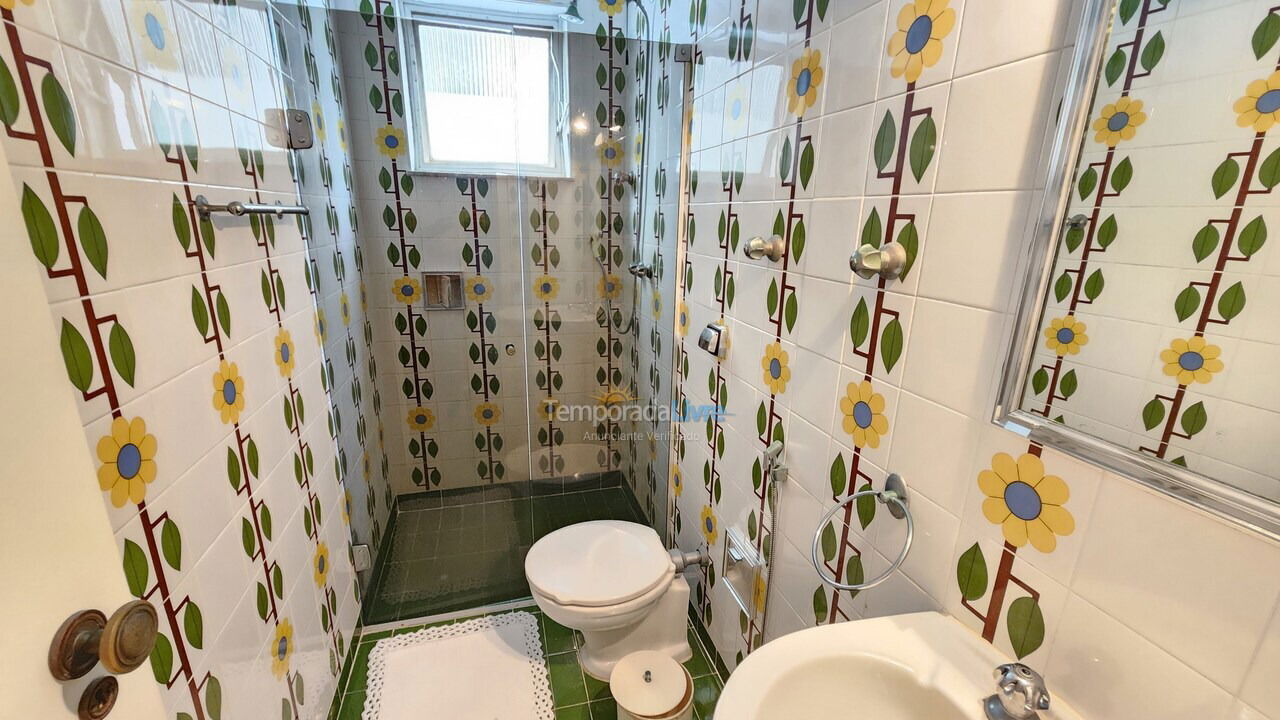 Apartamento para aluguel de temporada em Guarujá (Pitangueiras)