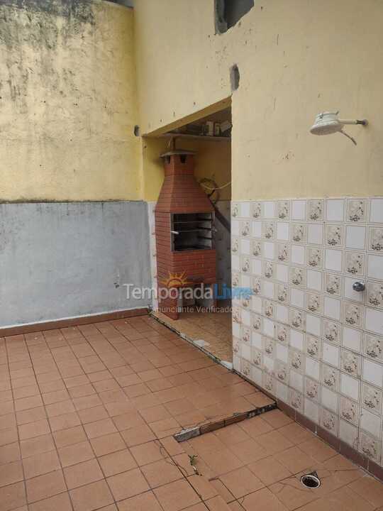 Casa para aluguel de temporada em Praia Grande (Vila Tupi)
