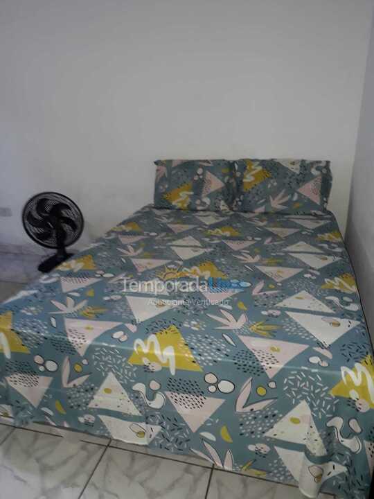 Casa para aluguel de temporada em Praia Grande (Vila Tupi)