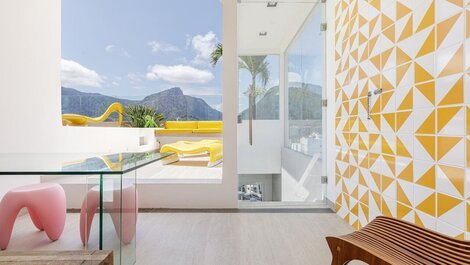Rio022 - Luxury penthouse with pool in Ipanema