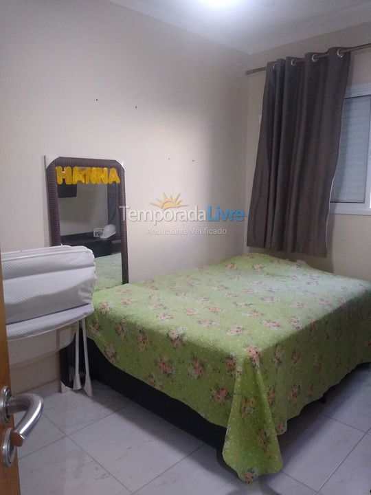 Apartamento para aluguel de temporada em Praia Grande (Praia do Caiçara)