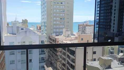 Hermoso apartamento de 04 habitaciones en Meia Praia- Itapema