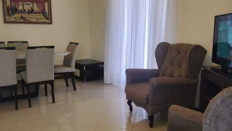 Hermoso apartamento de 04 habitaciones en Meia Praia- Itapema