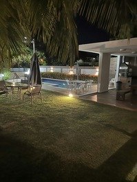 Beautiful house 50m from the sea cond closed 4 suites pool, gourmet space