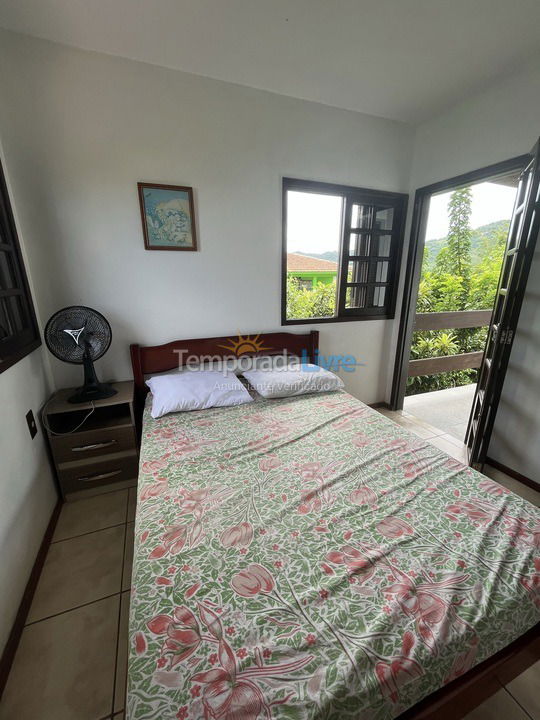 Casa para aluguel de temporada em Garopaba (Praia da Ferrugem)