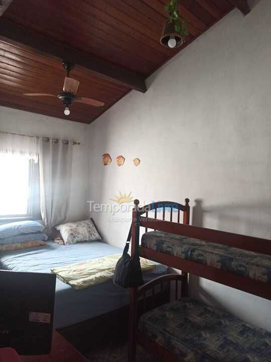 House for vacation rental in Caraguatatuba (Massaguaçu)