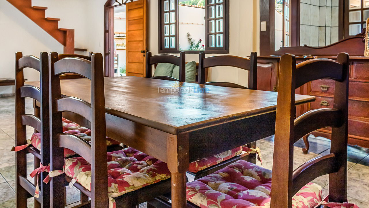 Casa para alquiler de vacaciones em Ilhabela (Barra Velha)