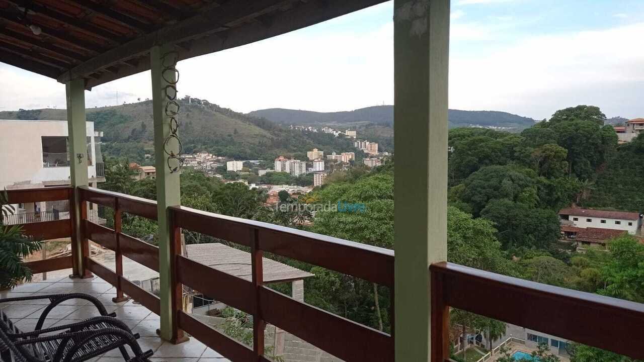 Casa para alquiler de vacaciones em Serra Negra (Bairro das Palmeiras)